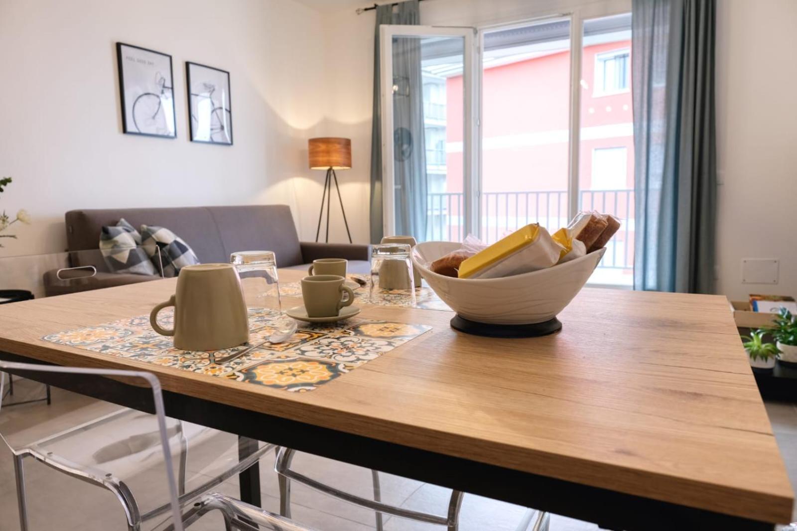 Apartamento Al 45 B.go Roma -vr- Con Garage